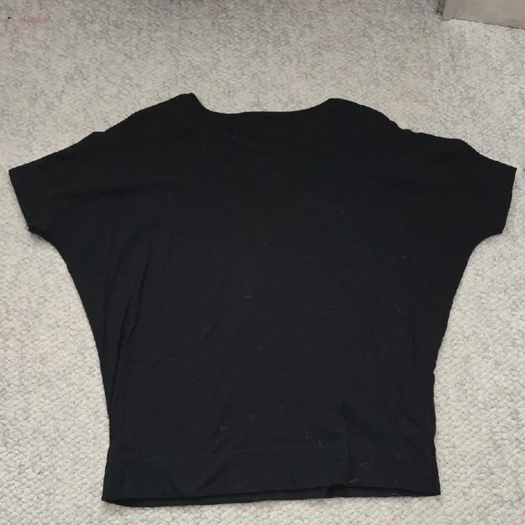 Aeropostale Black Short Sleeve Tee with Silver Accents - Picture 6 of 6